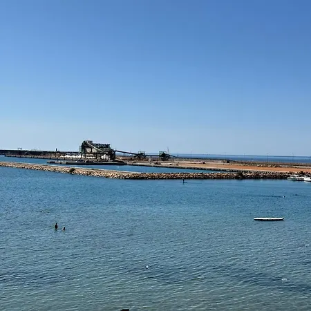Beachfront Apartamento *